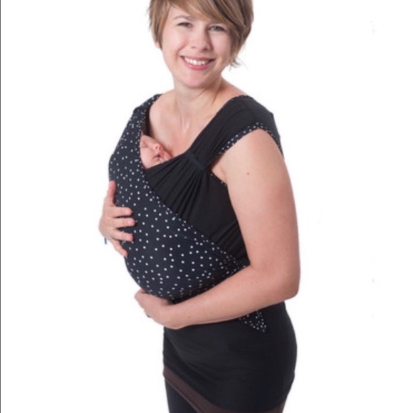 nesting days baby carrier